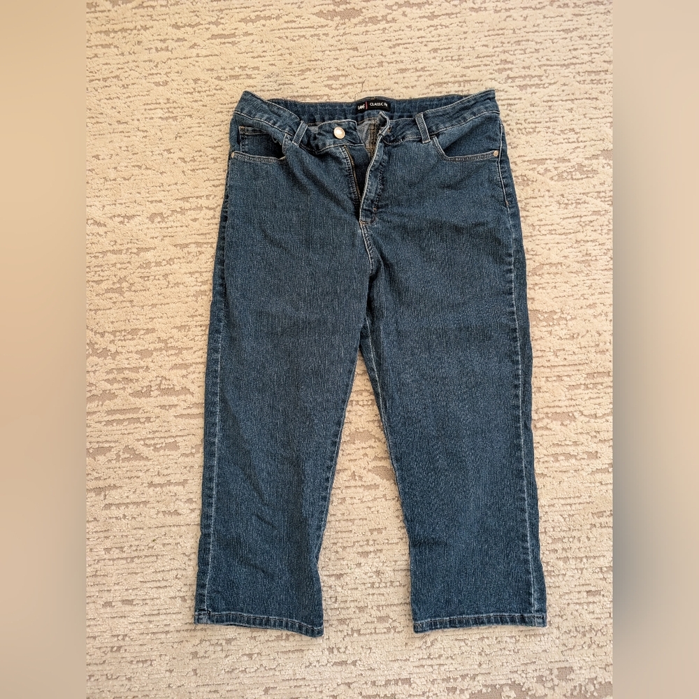 Navy Lee Denim Capri Jeans, Classics Fit Hi rise style, size 16